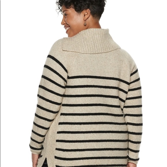 NWT plus sweater white/grey - Picture 2 of 6